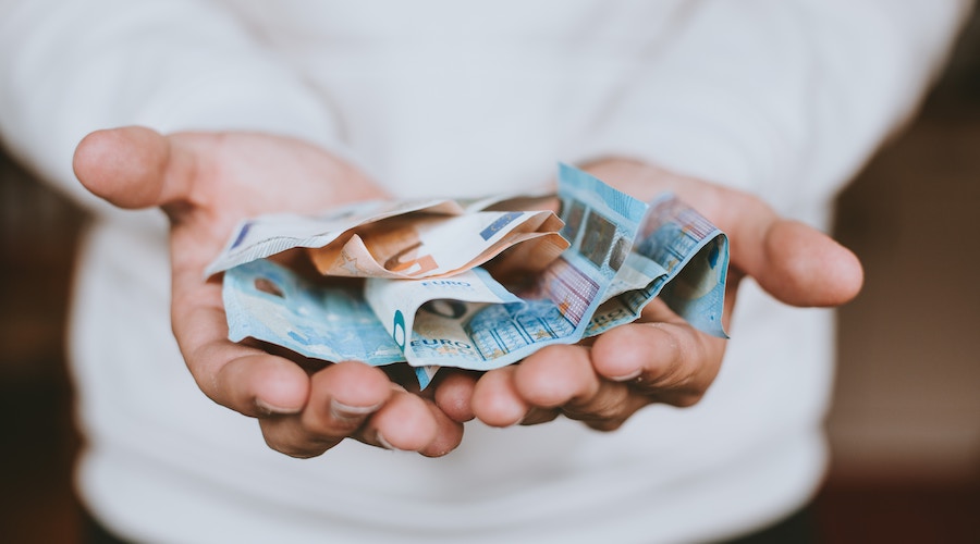 お金_成果_いただく４